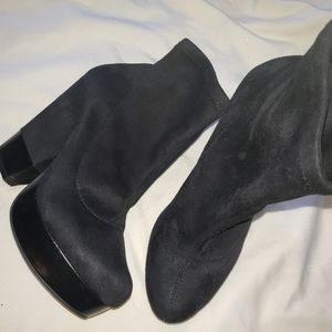 BCBG #LikeNew Fabric Ankle Booties size 8.5